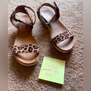 Womens Unr8ed brand cheetah print sandals. Size 6.5 lightly worn.
